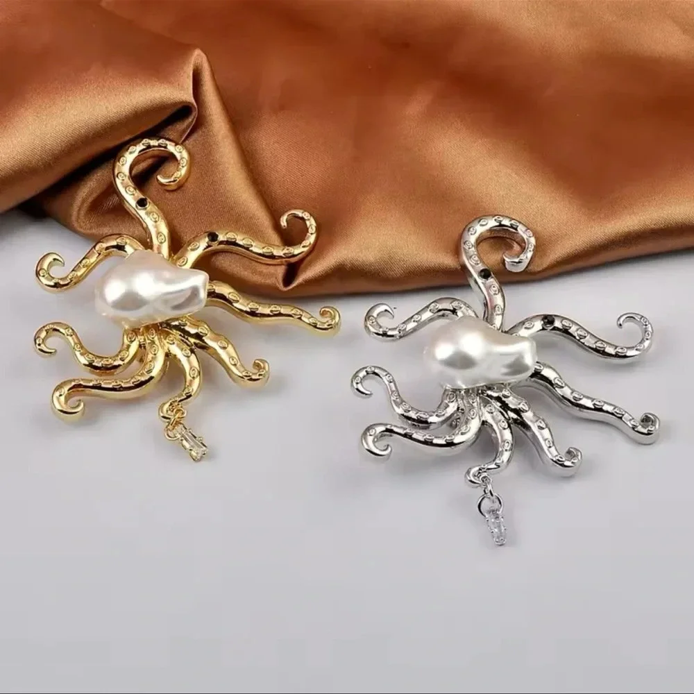 Octopus Silver Pearl Brooch
